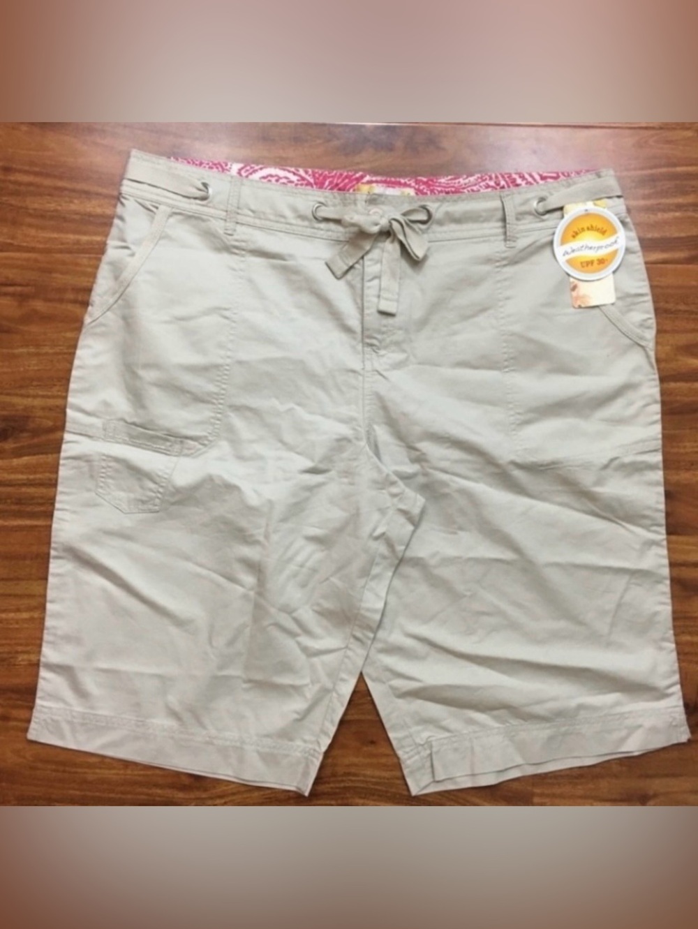 New Weatherproof Women High Waist Khaki Shorts Skin Shield UPF 30 Size 18 Casual